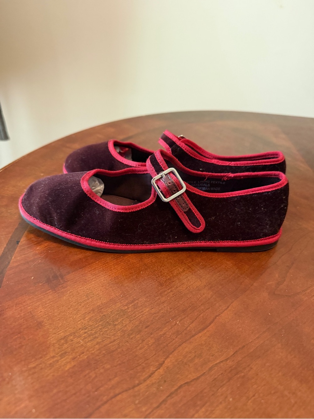 Universal Threads Burgundy Velvet Mary Janes Size 7.5 Buckle Flats